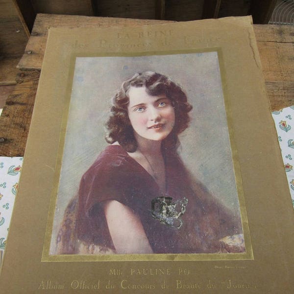 La reine des Provinces de France.  album vintage ancien Album officiel du concours de beauté Comoedia illustré book, Beauty contest, revue A