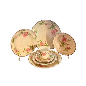 Vintage Mikasa 18 Piece Rose Petals Dinnerware & Tea Set for 6 – L2003 Japan | Cottagecore China, Grandmillennial, Wedding, Mother’s Day Gif