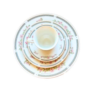 Vintage China Pearl “Irene” 25-Piece Floral Dinnerware Set | Service for 5 | Gold Trim Porcelain | Easter, Wedding, Bridal Gift, Tea Party