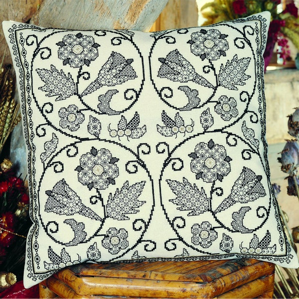 Blackwork Design Ladda ner 'Elizabethan Revival'