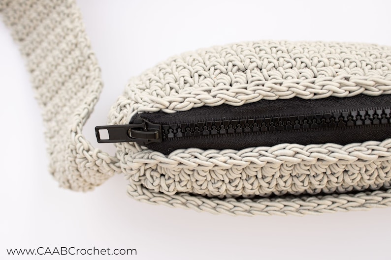 Crossbody Bag CROCHET PATTERN Belt Bag Fanny Pack Hip Pack Waist Pack Bum Bag image 5