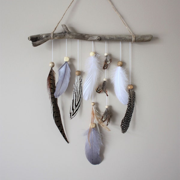 Feather Driftwood Wall Hanging-Feather Nursery Decor-Boho Chic Nursery-Woodland Nursery-Baby Girl Nursery Decor-Kids Room Decor-Boy Room