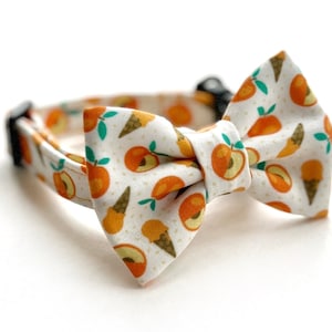 PEACHY CONE - Cat Bowtie Collar // Take A Bow Handmade Cat Collar, Kitten Collar, Breakaway , Peach, Apricot, Ice Crean Cone Cat Collar