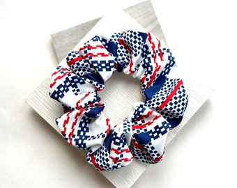 Blue Plaid Splash-proof Scrunchies / Large Hair Scrunchie / Gift for Dog Mom / Hair Band / Hair tie, Accessories, Matching Dog Bow