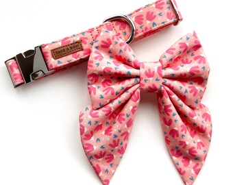 FLOWER POWER PINK - Set collare e papillon per cani // Take A Bow Collare per cani fatto a mano con fiocco da marinaio, papillon per cani con fiori rosa, collare per cuccioli primaverile rosa