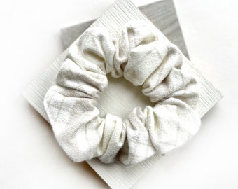 White Plaid Flannel Scrunchies / Large Hair Scrunchie / Gift for Dog Mom / Hair Band / Hair tie, Accessories, Matching Dog Bow