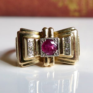 French Art Deco Tank Ring with Ruby and Diamonds, 18k Rose Gold Retro 1940s Bow Ring Tank Ring