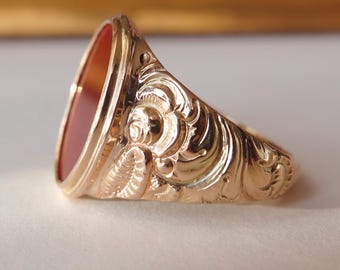 Antique 14k Gold Signet Ring with Carnelian — Unisex / Men’s Ring — US Size 10