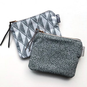 Pequena carteira cinza claro mini carteira pequena estojo bolsa para troca mini bolsa para artigos de higiene mini estojo retrô minimalista porMlous