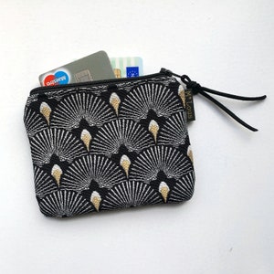 Carteira pequena preta e branca com detalhes dourados carteira pequena bolsa para troca mini bolsa retrô minimalista bolsa vegana estampa de pavão