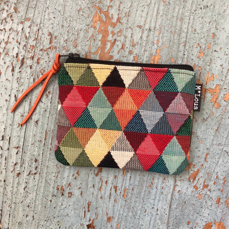 Klein portemonneetje portemonnee klein etuitje kleingeld toilettasje etui retro geometrisch minimalistisch bymlous vegan etui bohemian boho triangles