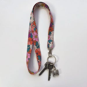 Portachiavi retrò con cordino colorato e floreale, portachiavi con cordino, portachiavi con porta badge, porta tessere, portachiavi con cordino mlous