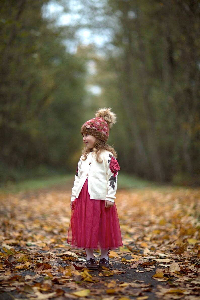 Plaid BULKY Apple Pie Hat FLAT and ROUND Knitting Pattern Pdf in English language. Faux Fur Pom Instructions. Preemie up to Adult sizes. image 6