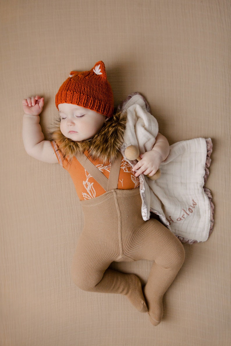 BREIEN PATROON Eenvoudige Kitten of Fox Ears Beanie Nb, Baby, Peuter, Kind, Volwassene Plat en rond Instructie, Pdf in het ENGELS Taal. afbeelding 4