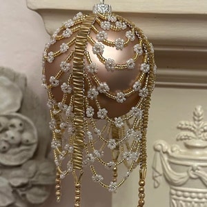 Daisy Chain Bauble pattern 45. Beading tutorial instructions. Christmas decoration. This is a digital BEAD PATTERN and not a physical item.