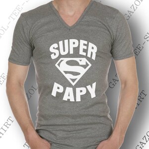 T-shirt homme SUPER PAPY pur coton manche courte. Idée cadeau anniversaire drôle papy. Cadeau noël pour papi. t-shirt humour vêtement. image 3