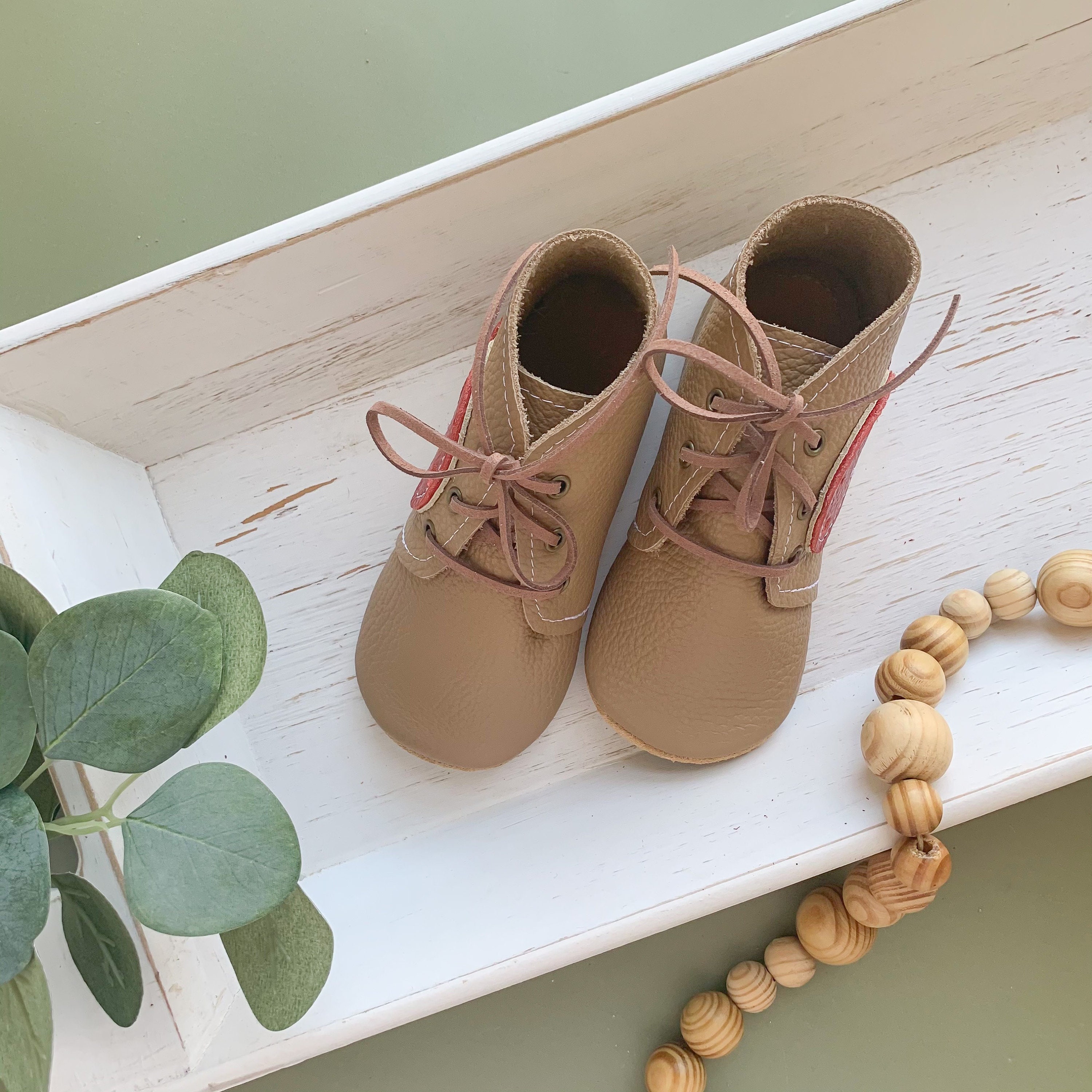 Se Puede Apoyar El Pie Con La Bota Walker Champiñones en Latte High Top Oxfords zapatos de cuero de | Etsy México