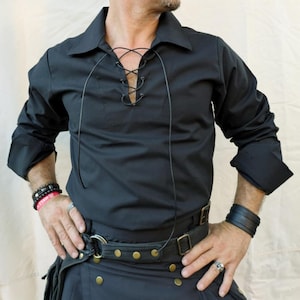 Chemise manches longues élégante style Pirate / Kilt / Médiéval