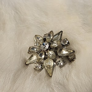 Broche Vintage Strass Fantaisie Petite Taille - Montres & Bijoux