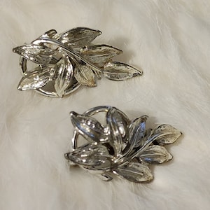 Vintage Coro Earrings, Clip on Earrings, Ear Climber Earrings, Silver Tone Earrings, Vintage Coro Jewelry, Vintage Jewelry, Estate Jewelry