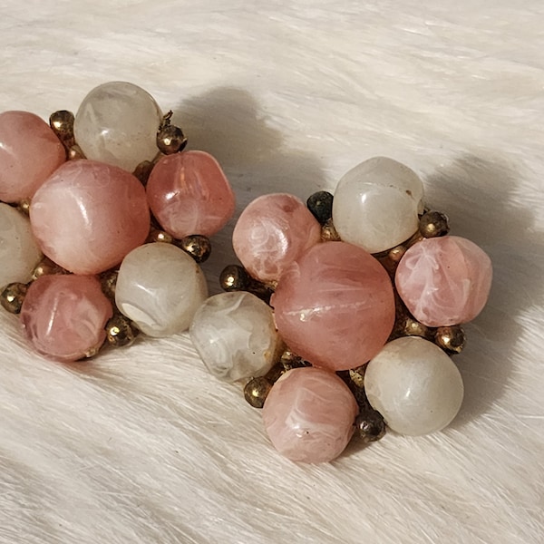 Vintage Clip On Kramer Cluster Earrings In pink and White, Vintage Clip Ons, Kramer Jewelry, Vintage Earrings, Vintage Jewelry, Gift for Her