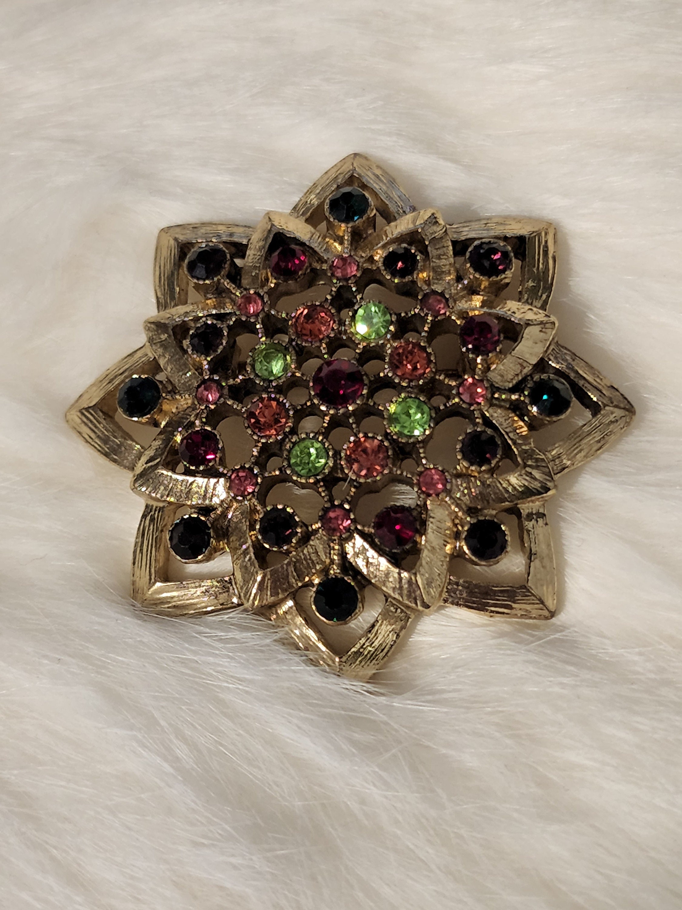 ブローチ・コサージュ VINTAGE HOLLYWOOD Color Clip Brooch BMR693 VINTAGE CORO HEART SHAPED GOLD TONE BROOCH BLUE RHINESTONE