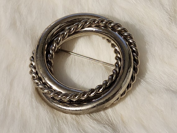 Vintage Marvella Brooch in Silver Tone, Circle Br… - image 1