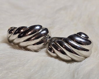 Vintage Silver Tone 80s Clip-On Earrings: Retro Glamour, Vintage Earrings, Vintage Jewelry, Gift for Her, Silver Toned Jewelry, Gift Idea