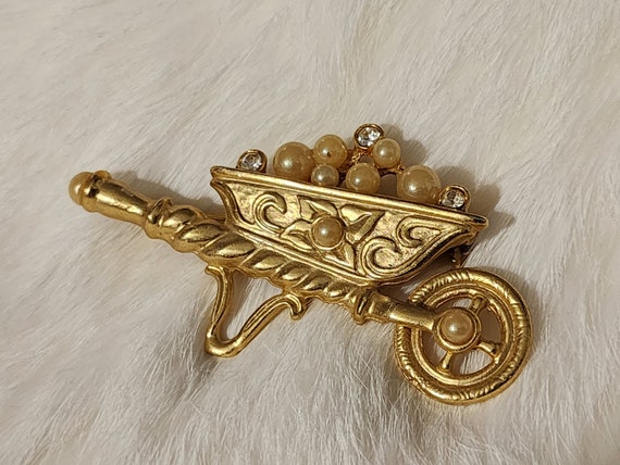 Whimsical Wheelbarrow Brooch in Gold Tone With Fa… - image 1