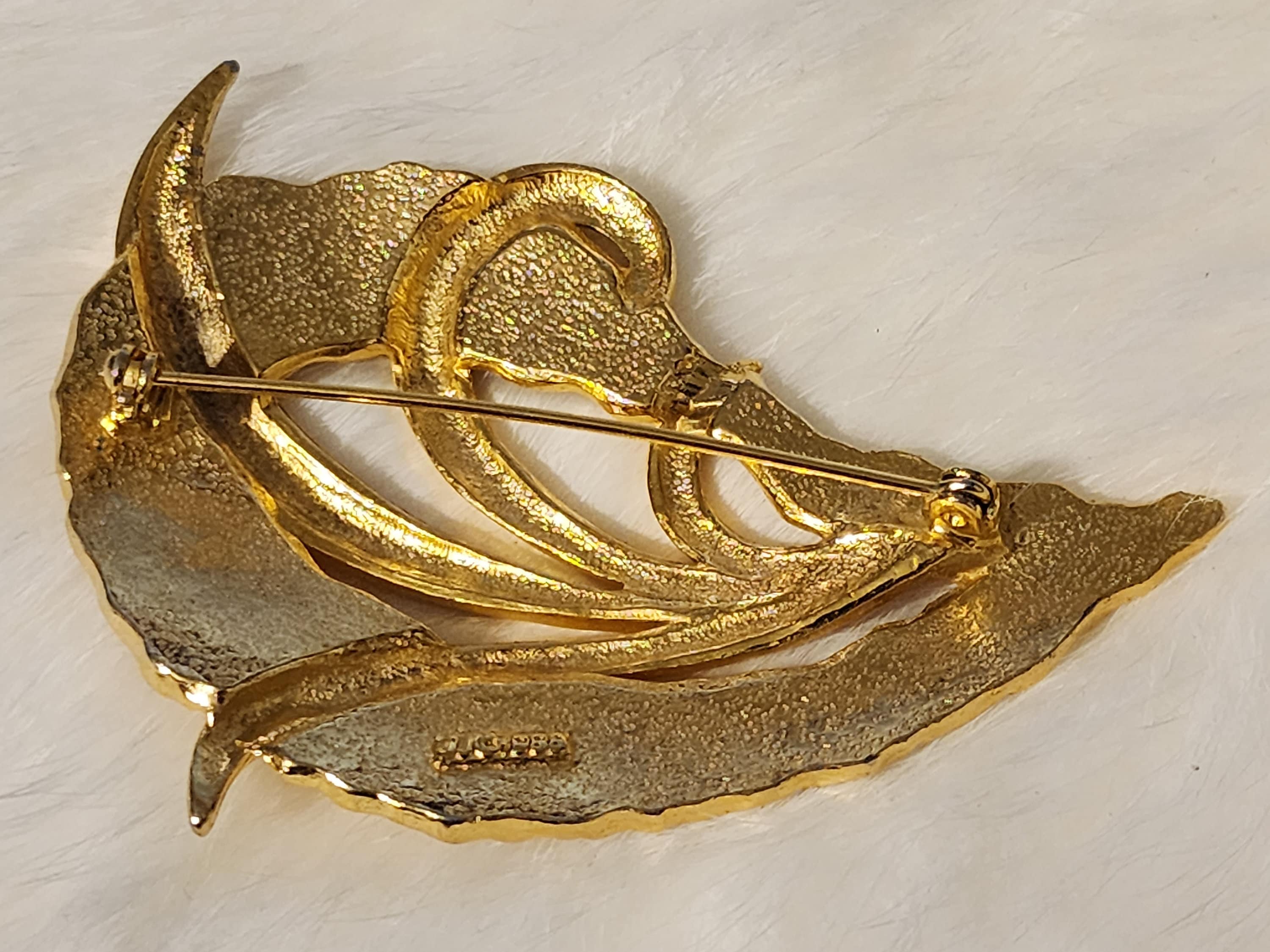 Vintage JJ 1988 Brooch in Gold Tone JJ Jonette Jewelry Vintage