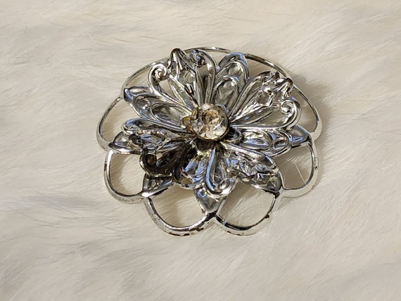 Vintage Silver Tone Flower Brooch, Flower Jewelry… - image 1