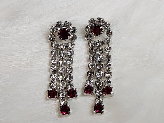 Vintage Clear Rhinestone Dangle Earrings with Str… - image 1