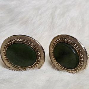 Vintage Gold Tone Cufflinks with Green Stones - Classic Sophistication, Vintage Cufflinks, Vintage Jewelry, Mens Jewelry, Gift for Grandpa