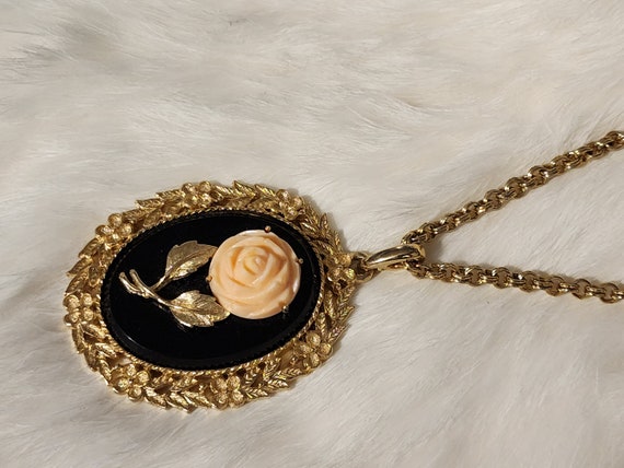 Avon cameo necklace sale