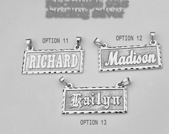 Collar personalizado de plata de ley con placa de identificación y cadena Figaro con letras en relieve