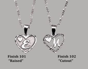 Collar con inicial de corazón en plata de ley, dije personalizado
