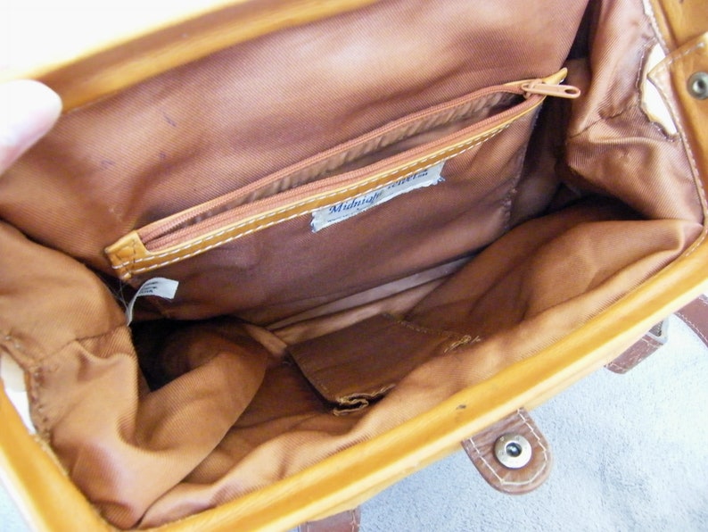 Vintage Handbag women bag retro leather, Doctor Bag Style, frame bag mustard leather top handle, women's fashion accessory gift image 9
