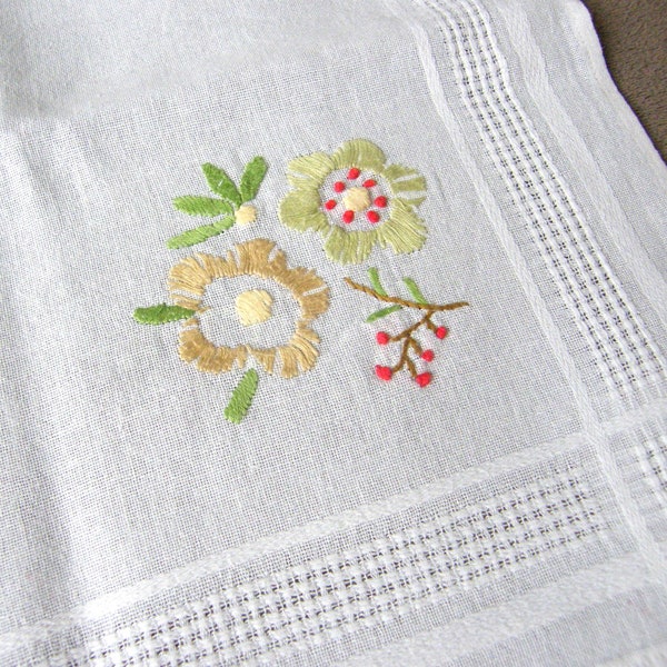 Vintege nappe brodée ajourée broderie handmade/motif floral broderie nappe carrée/collection rétro style vintage