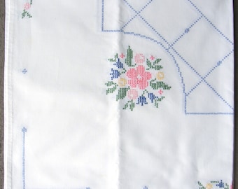 Vintege tablecloth cross stitch handmade/square tablecloth/rose pattern floral embroidery decor flowers/retro collection