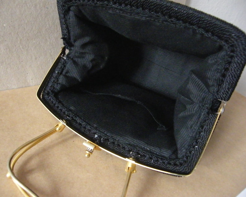 Vintage handbag retro Doctor Bag Style trunk/top handle gold metal clasp/mid-century braided raffi straw handbag/fashion accessory gift image 9