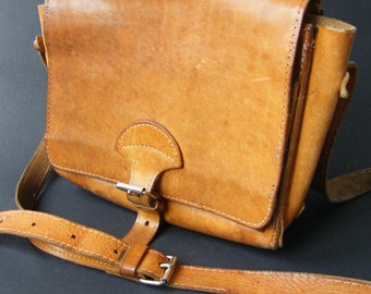 Vintage torebka uniseks 1960, retro listonoszka, brązowa torebka ze skóry metalowe zapięcie, naturalna skóra, torba na pasku,