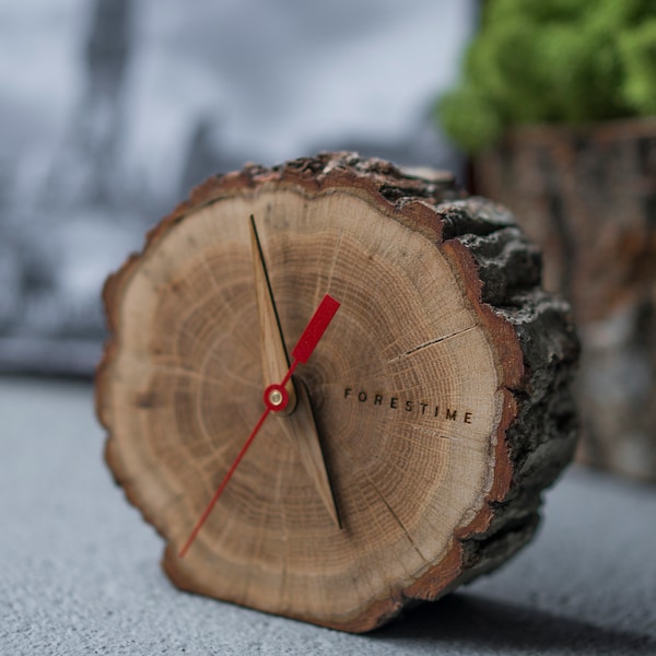 Wood desk clock, Rustic desk clock, Round desk clock, Table clock, Office desk clock, Reclaimed wood desk clock, Unique desk clock