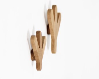 Oak Wall Hooks – Set of 2 Wooden Hooks for Coats, Towels, Bags & Home Decor
