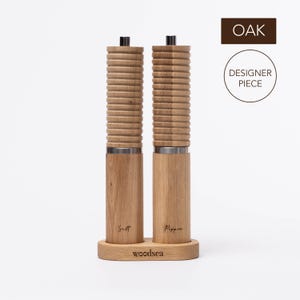 Salt and Pepper Grinder Set, Wooden Salt and Pepper Mill Set, Housewarming Kitchen Decor