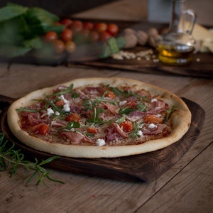 Pine Pizza Board, Pizza Serving Board, Pizzeria Display, Wooden Pizza Tray, Natural pizza plate, Gift for Pizza lover
