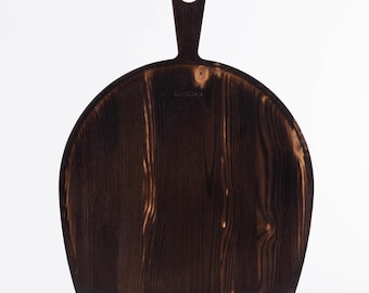 Wood Pizza Board – Burnt Pine Round Serving Board with Handle