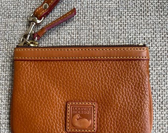 Dooney and Bourke Vintage Zip Top Wristlet, Card Case, Coin Pouch, Tan AWL, Pebble Leather, Gift