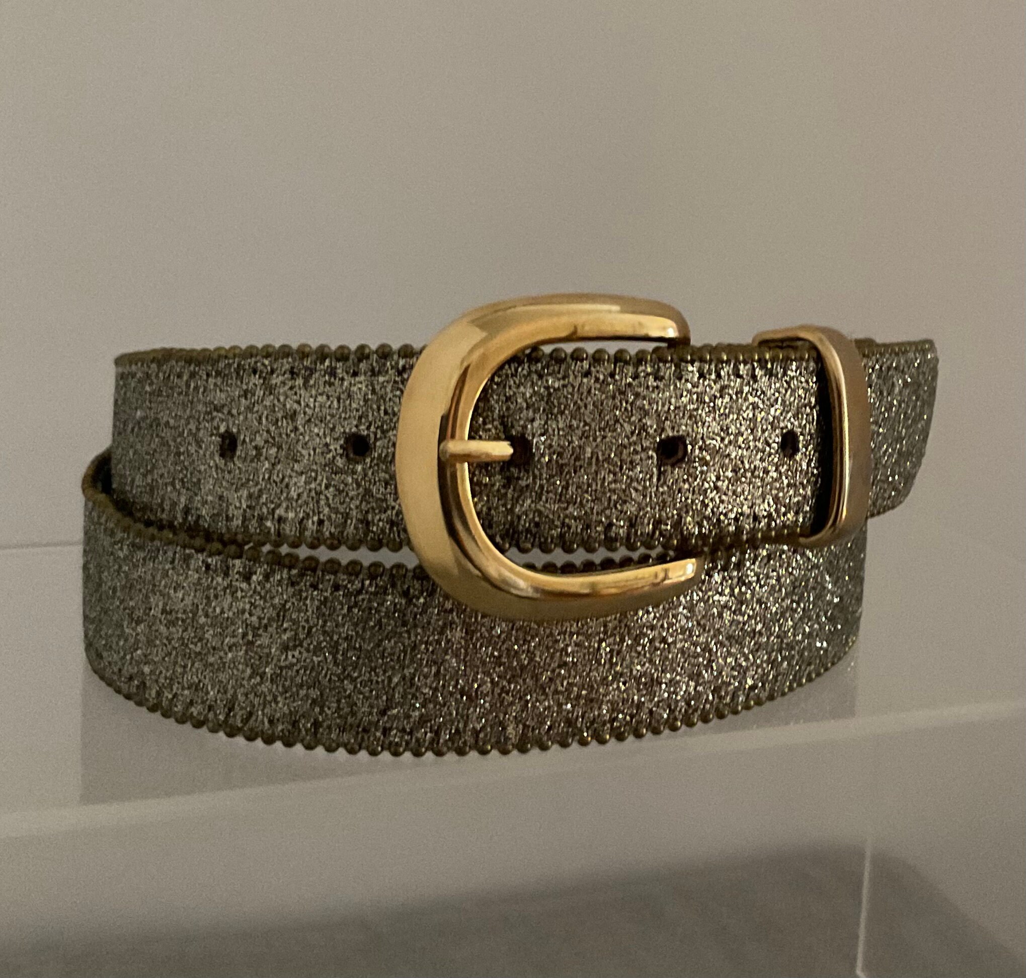 Vintage Elite Belts - Etsy display picture 3