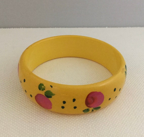 Vintage Bakelite Cherries Bangle Bracelet, Enamel… - image 8