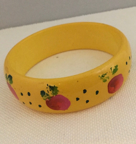 Vintage Bakelite Cherries Bangle Bracelet, Enamel… - image 10